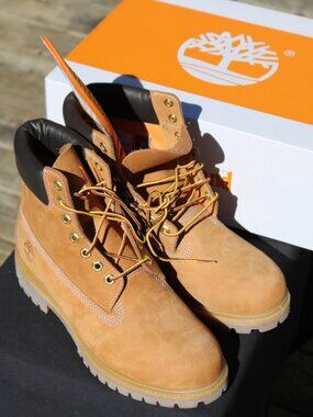 Timberland 6-Inch Premium Waterproof Boot / Wheat 9 Wide Men's